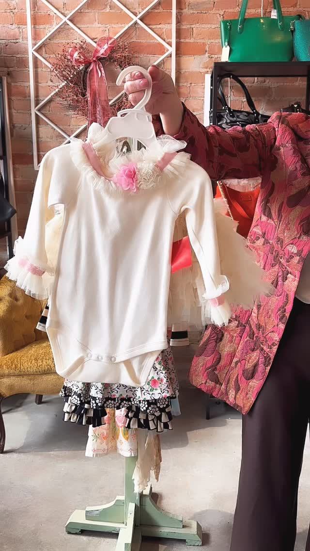 💕SWEET NEW ARRIVALS💕surely you know a little princess who needs to wear this!